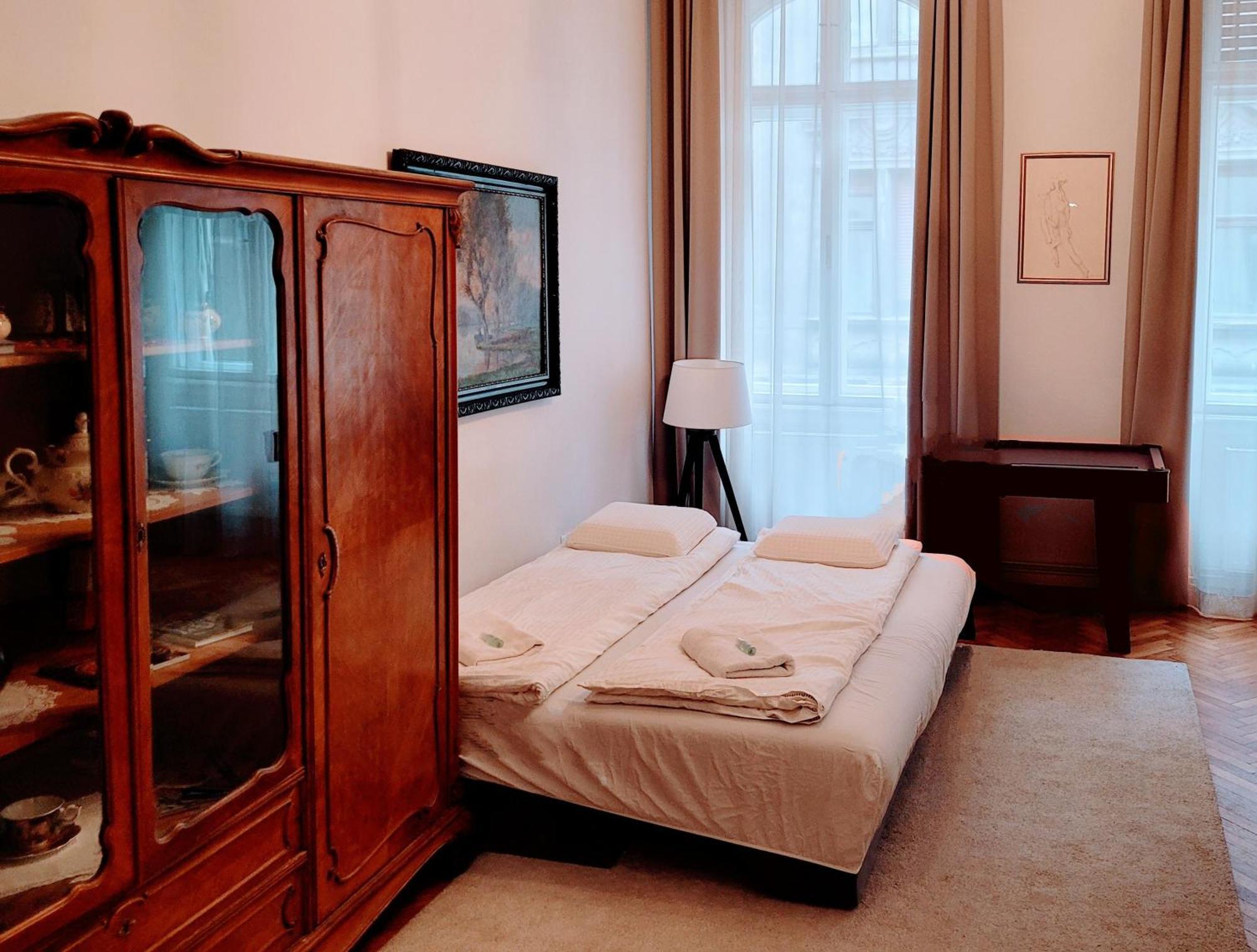 Christoph'S Central Apartment บูดาเปสต์ ภายนอก รูปภาพ